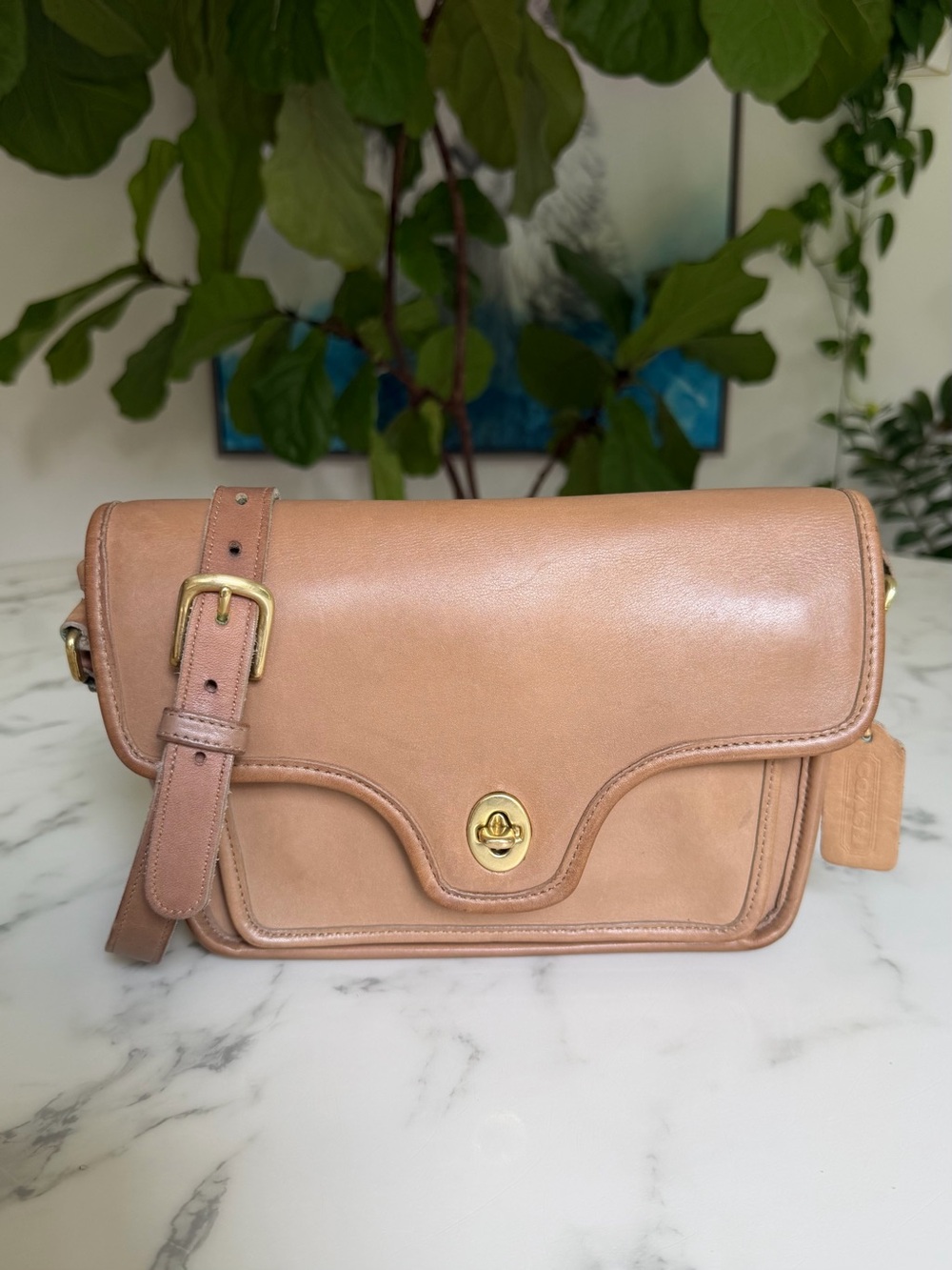 Coach Vintage Kent Turnlock Crossbody Bag 9916 Stone Tan Leather 90's